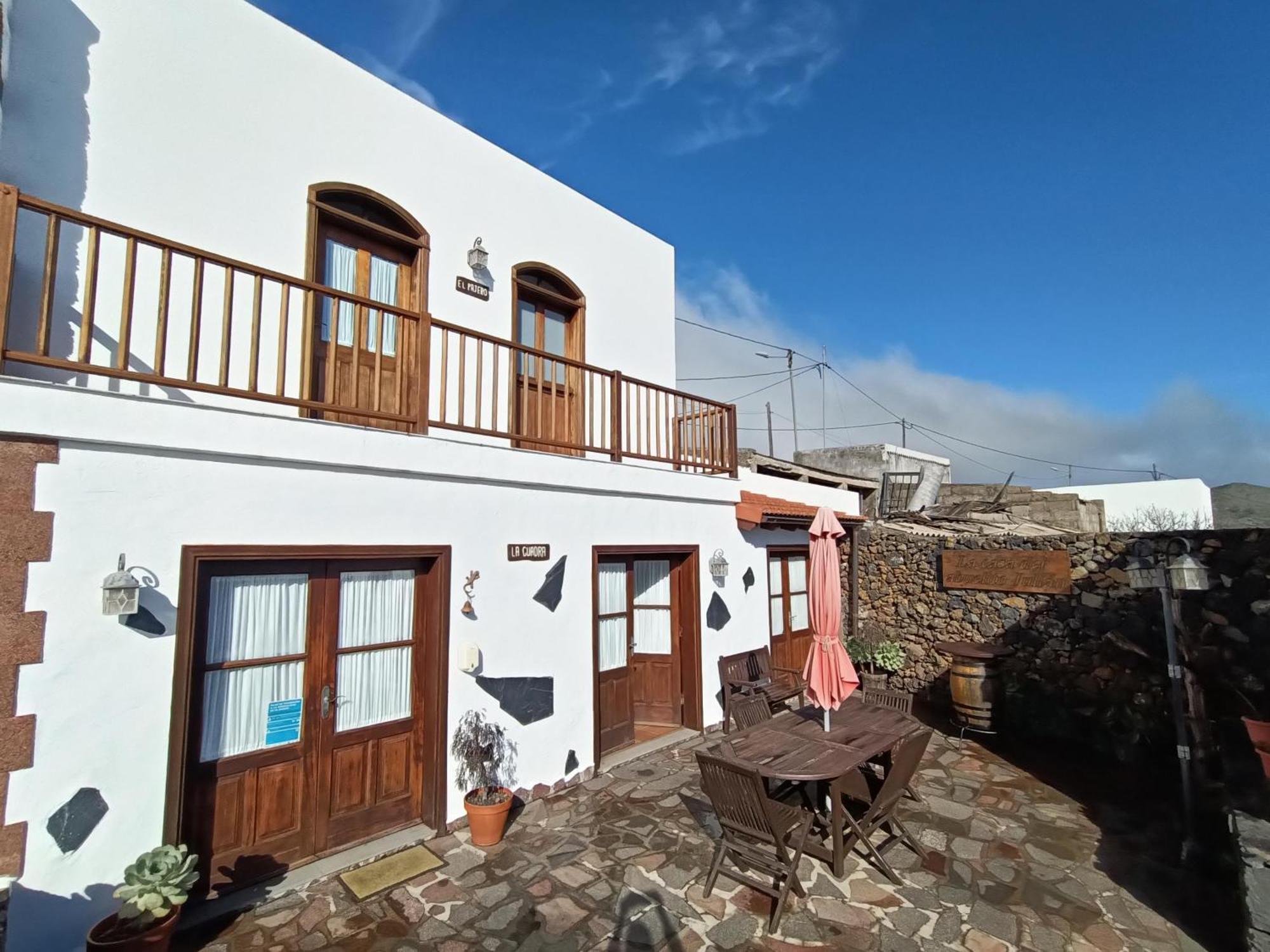 Las Casas Del Abuelito Julian & La Abuela Leonor Isora Exterior photo