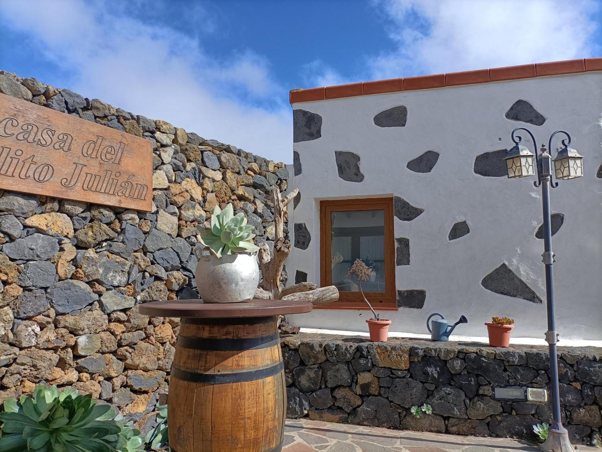 Las Casas Del Abuelito Julian & La Abuela Leonor Isora Exterior photo